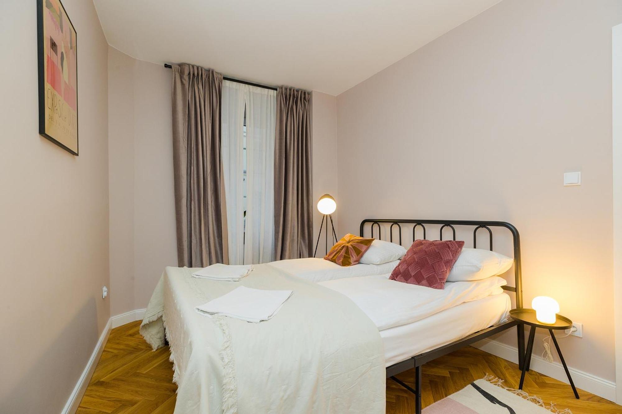 Shortstaypoland Targowa B160 Warschau Exterior foto